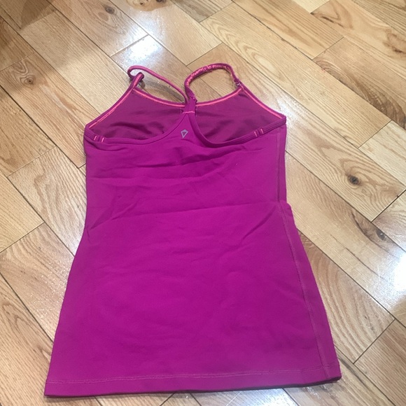 ivviva (lululemon) magenta tank top with a built in sports bra for kids size 10 - Picture 2 of 3